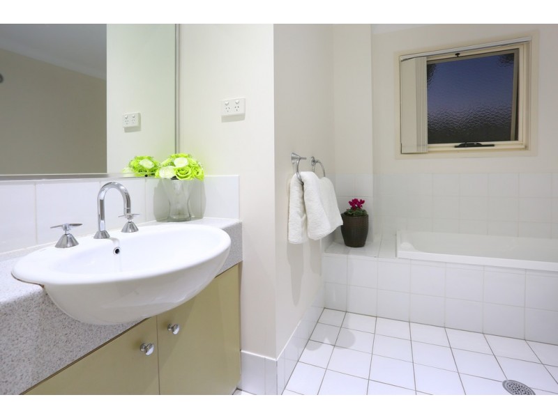 5/13 Mapleton Cct, Varsity Lakes QLD 4227