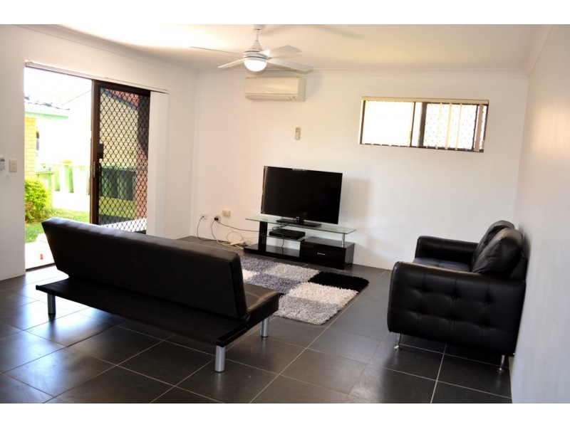 1/44 Oceanic Drive, Mermaid Waters QLD 4218