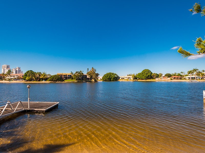 25 Vatakoula Parade, Mermaid Waters QLD 4218