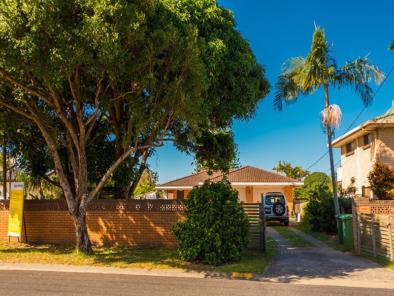 25 Vatakoula Parade, Mermaid Waters QLD 4218