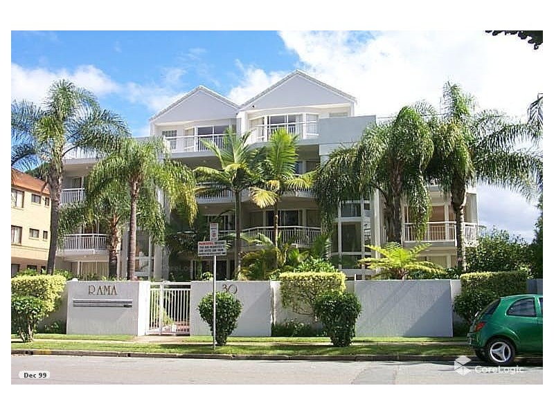 3/30 First Ave, Broadbeach QLD 4218