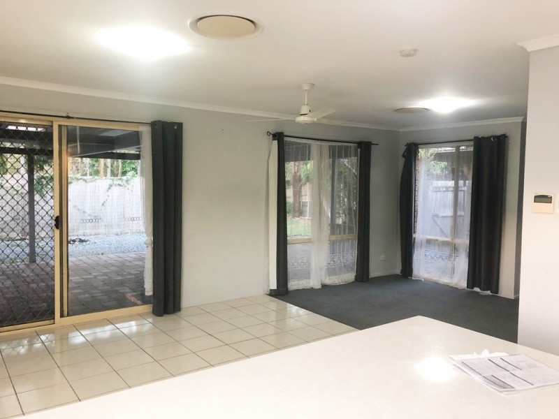 222 Mildura Drive, Helensvale QLD 4212