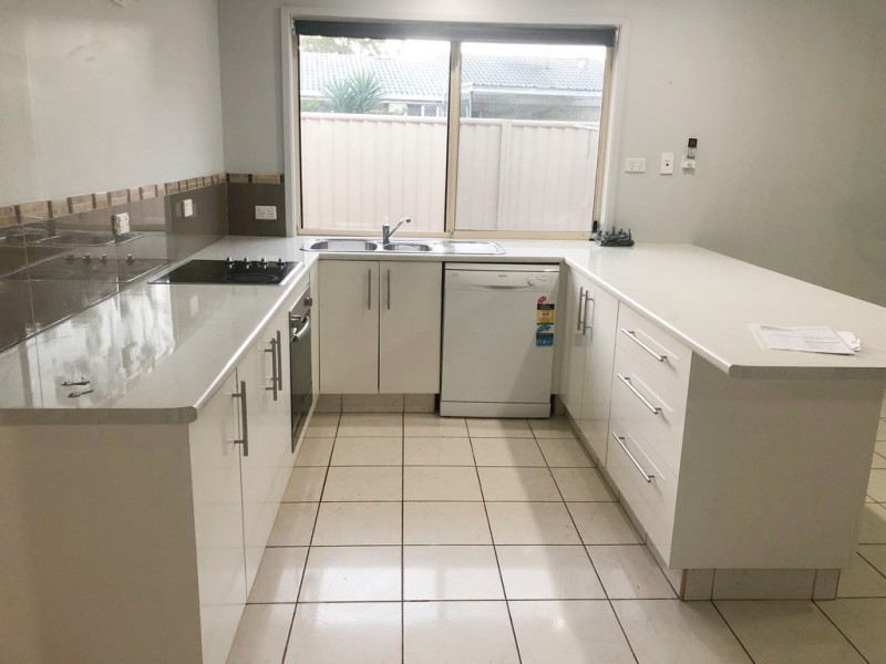 222 Mildura Drive, Helensvale QLD 4212