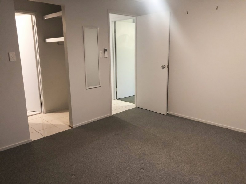 222 Mildura Drive, Helensvale QLD 4212