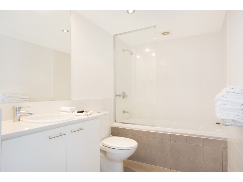 2306 ‘Freshwater Point’ 33 T E Peters Drive, Broadbeach Waters QLD 4218