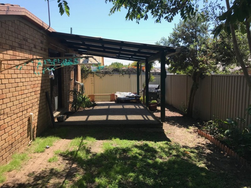 2/9 Beitz Avenue, Labrador QLD 4215