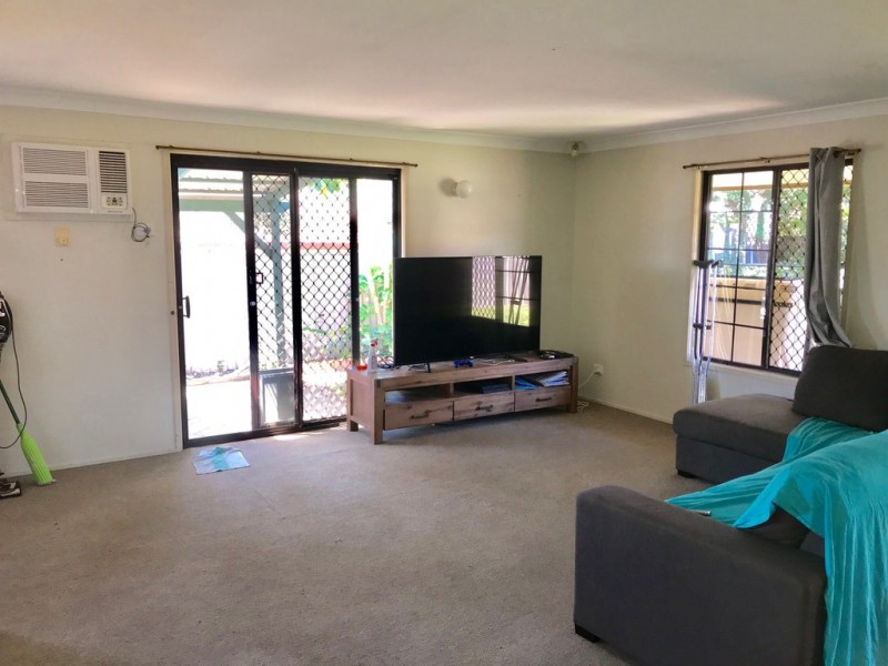 2/9 Beitz Avenue, Labrador QLD 4215