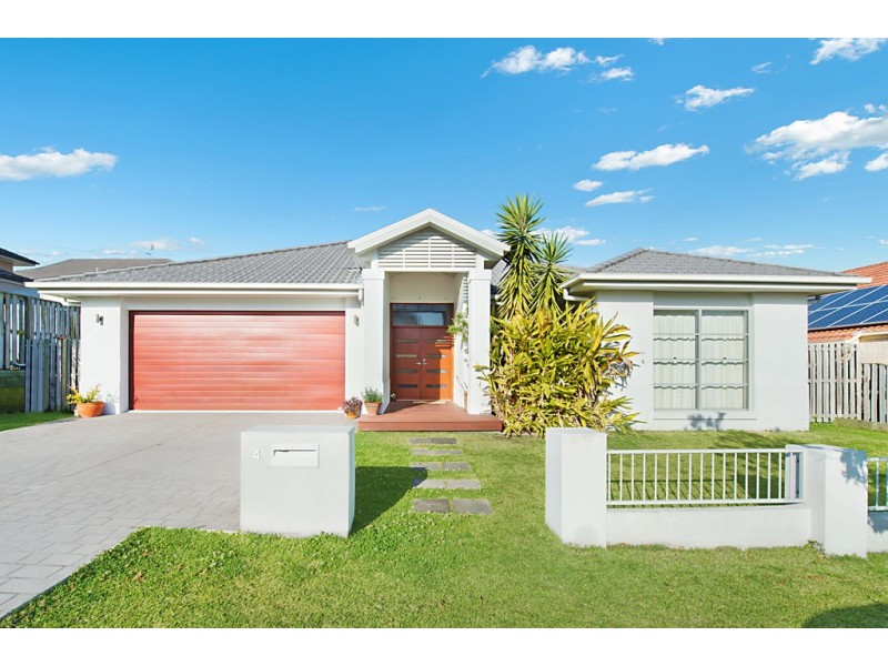 4 Saleya Drive, Varsity Lakes QLD 4227