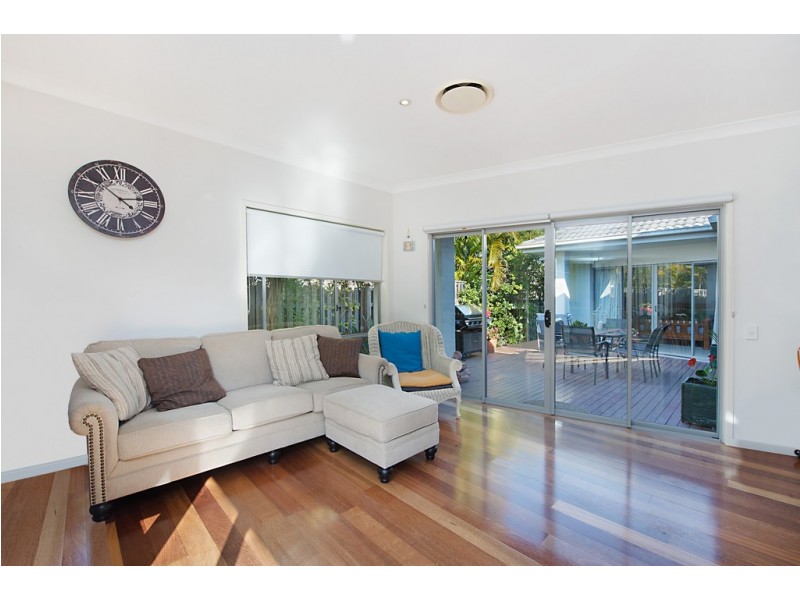 4 Saleya Drive, Varsity Lakes QLD 4227