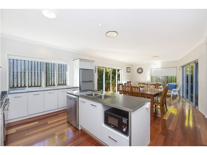 4 Saleya Drive, Varsity Lakes QLD 4227