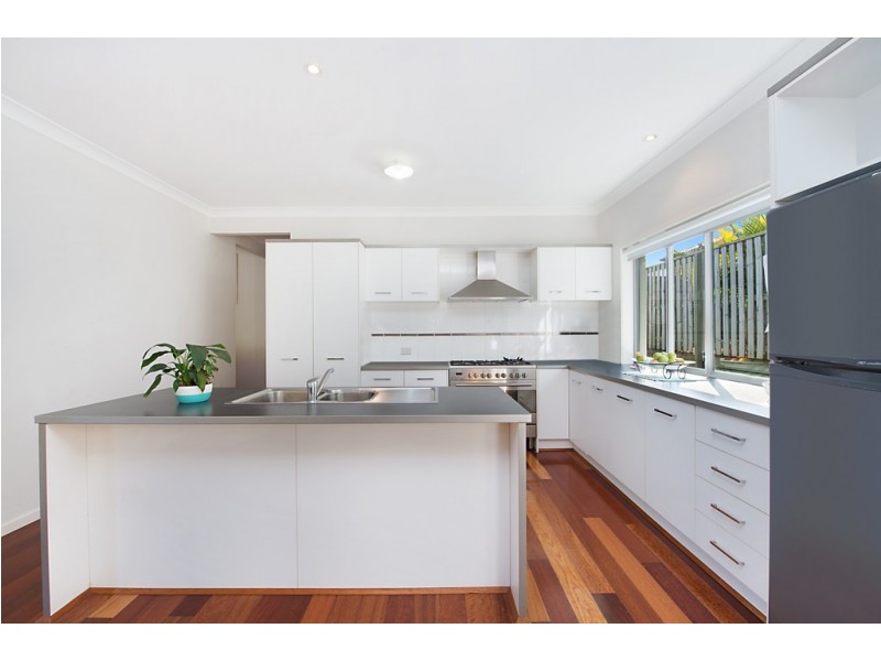 4 Saleya Drive, Varsity Lakes QLD 4227