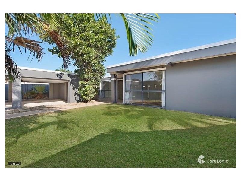 14 Monterey Court, Broadbeach Waters QLD 4218