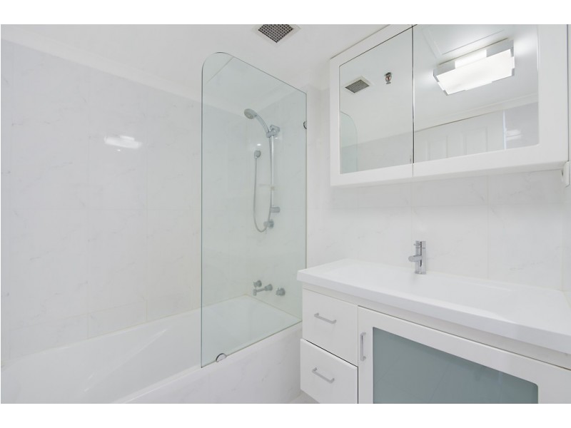 16D ‘Beach Haven’ 1 Albert Avenue, Broadbeach QLD 4218