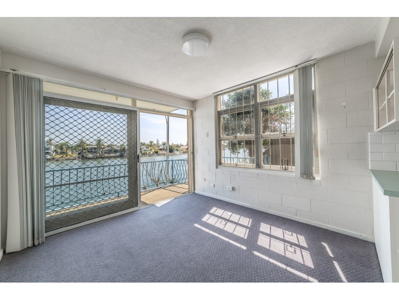 1/2930 Gold Coast Highway, Surfers Paradise QLD 4217