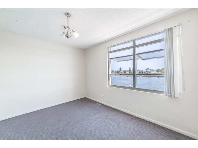 1/2930 Gold Coast Highway, Surfers Paradise QLD 4217