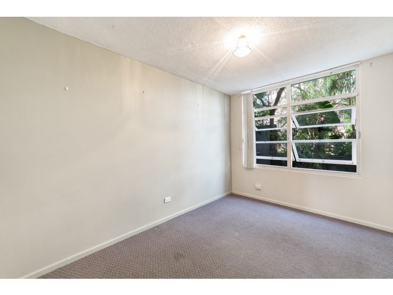 1/2930 Gold Coast Highway, Surfers Paradise QLD 4217