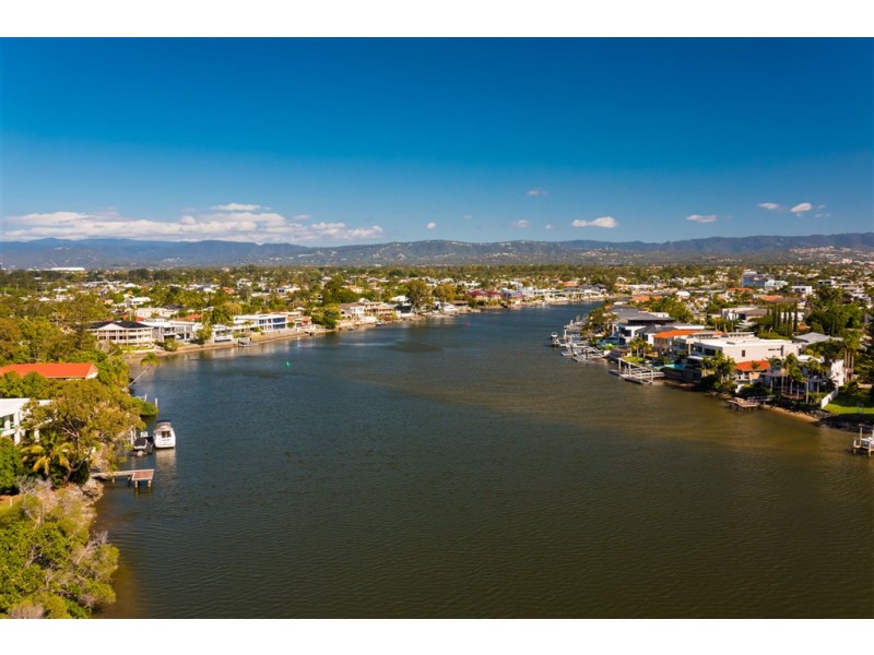 1/2930 Gold Coast Highway, Surfers Paradise QLD 4217