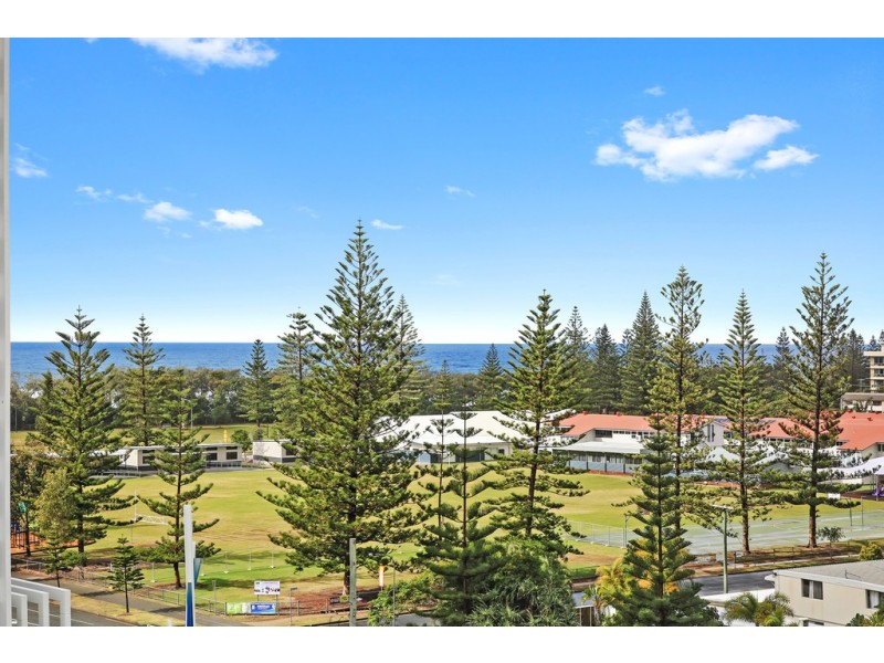 702/32 ‘Neptune’ Surf Parade, Broadbeach QLD 4218