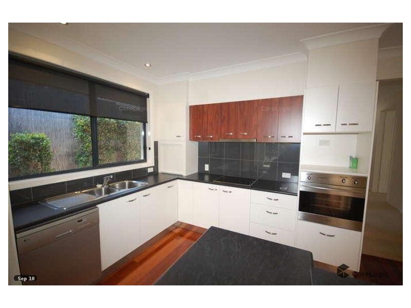 20 Lothian Avenue, Bundall QLD 4217