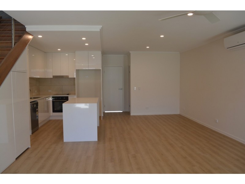 52 Evergreen View, Robina QLD 4226