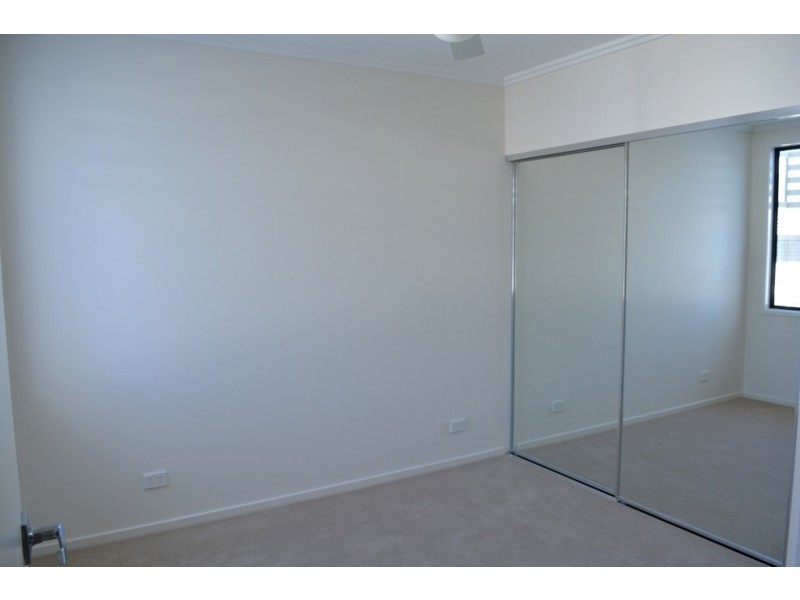 52 Evergreen View, Robina QLD 4226