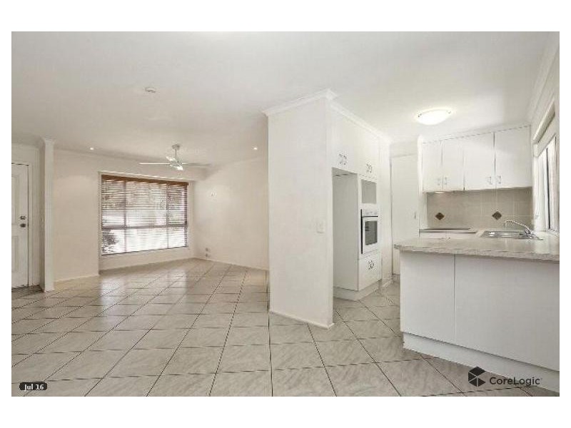 2/23 Chaplin Crescent, Oxenford QLD 4210