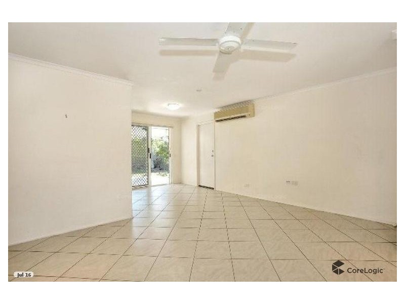 2/23 Chaplin Crescent, Oxenford QLD 4210