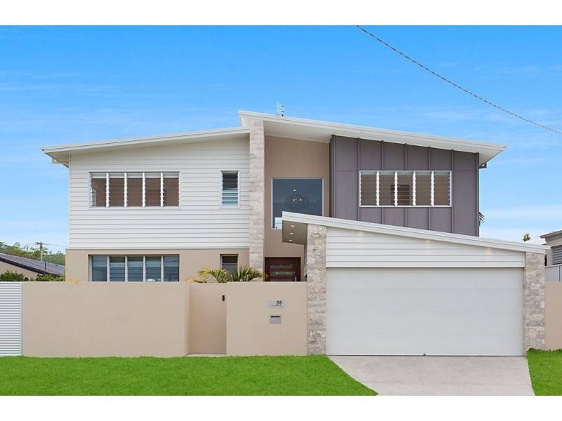 36 Banksia Broadway, Burleigh Waters QLD 4220