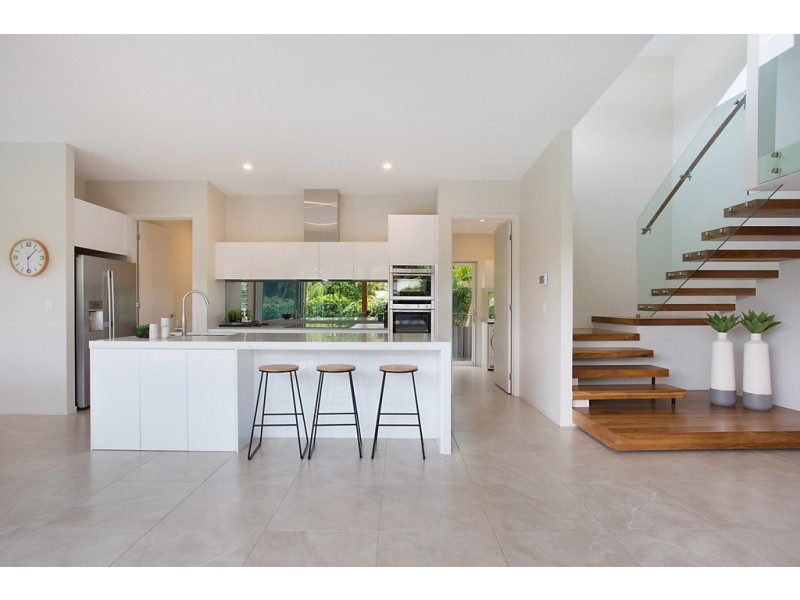 36 Banksia Broadway, Burleigh Waters QLD 4220