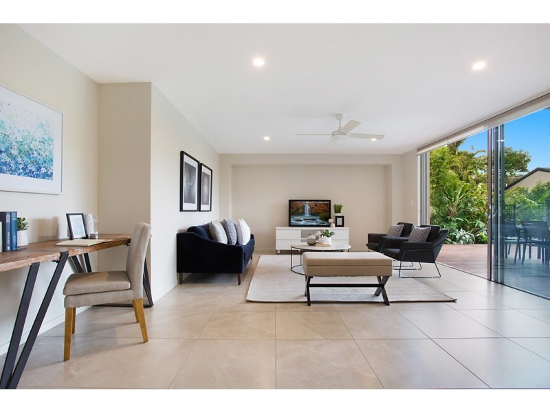 36 Banksia Broadway, Burleigh Waters QLD 4220