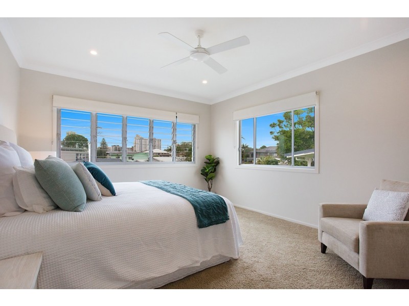 36 Banksia Broadway, Burleigh Waters QLD 4220