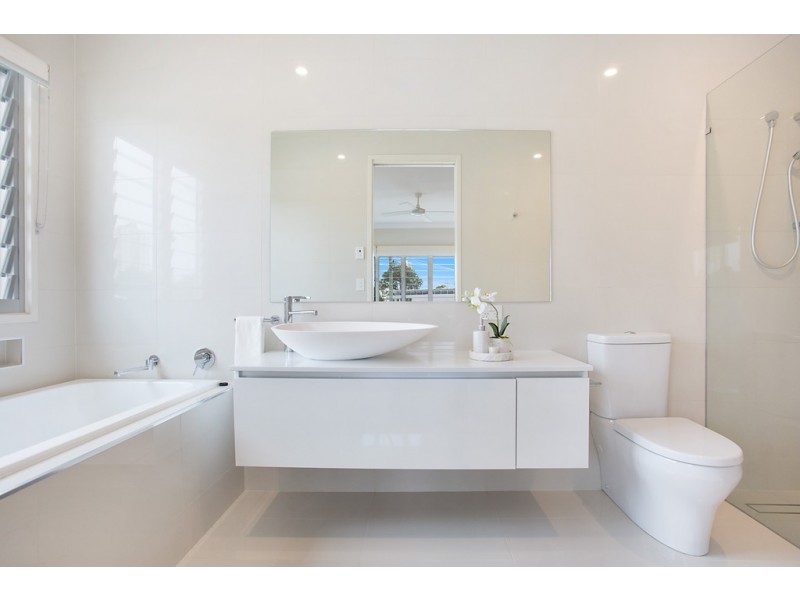 36 Banksia Broadway, Burleigh Waters QLD 4220