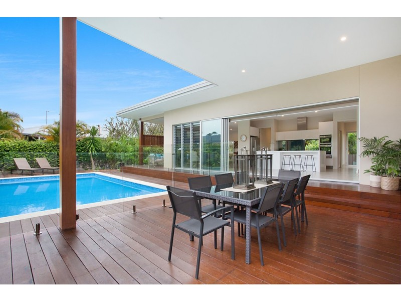 36 Banksia Broadway, Burleigh Waters QLD 4220