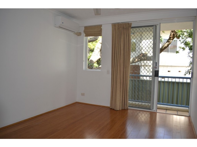 155/10-16 Alexandra Avenue   “Diamond Beach”, Broadbeach QLD 4218