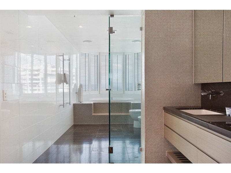 118 ‘Carmel By The Sea’ 177 Old Burleigh Road, Broadbeach QLD 4218