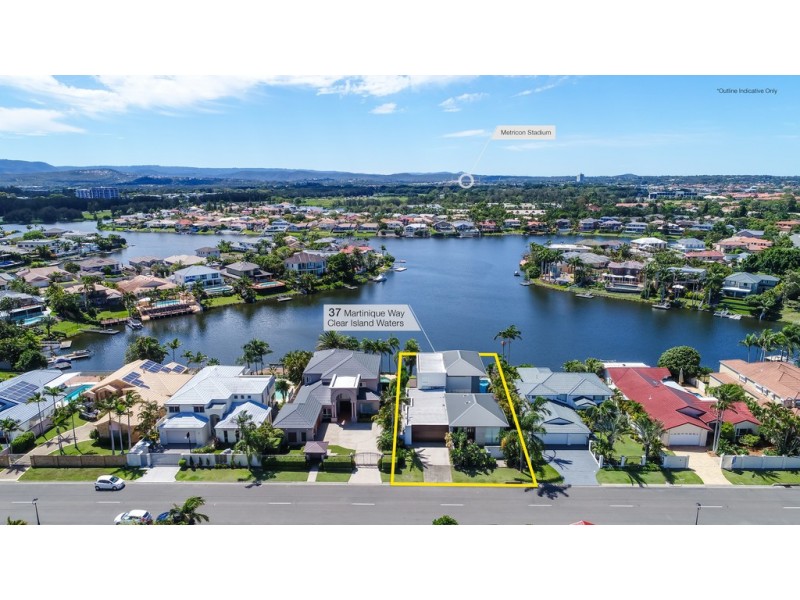 37 Martinique Way, Clear Island Waters QLD 4226