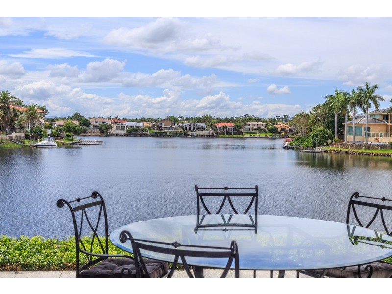 37 Martinique Way, Clear Island Waters QLD 4226