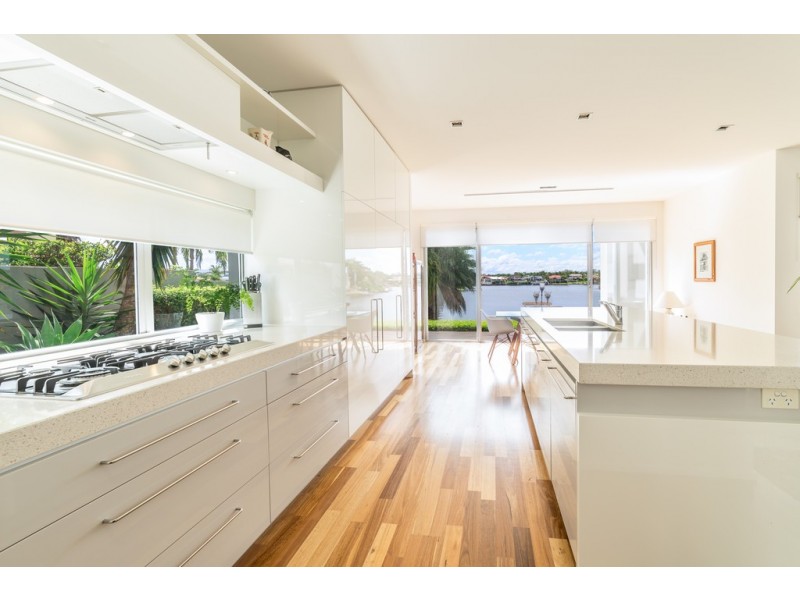 37 Martinique Way, Clear Island Waters QLD 4226