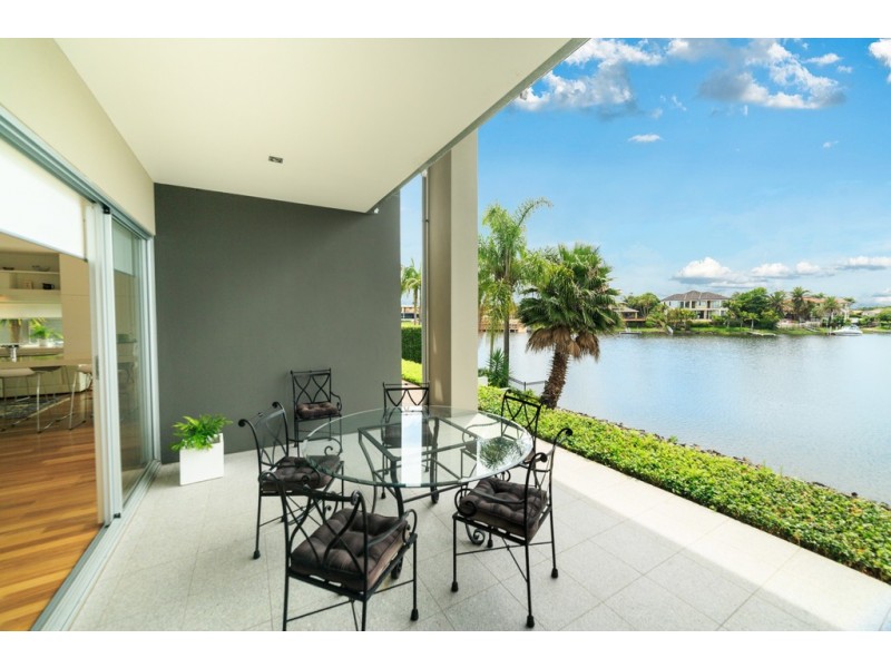 37 Martinique Way, Clear Island Waters QLD 4226