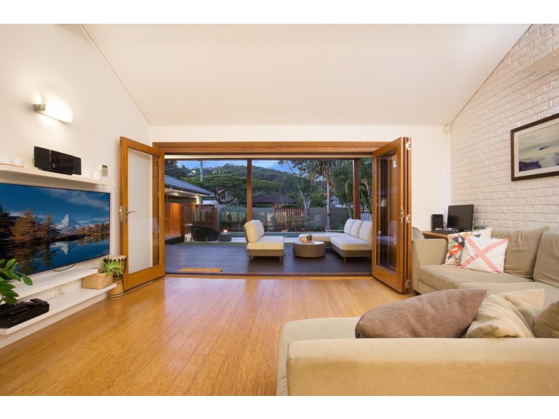 18 Tabilban Street, Burleigh Heads QLD 4220