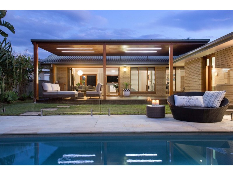 18 Tabilban Street, Burleigh Heads QLD 4220