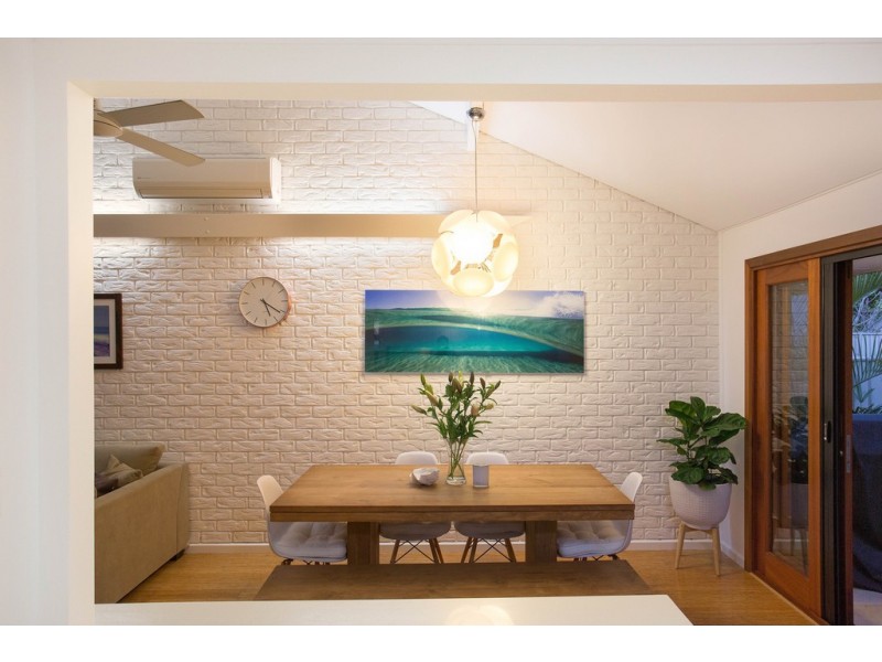 18 Tabilban Street, Burleigh Heads QLD 4220