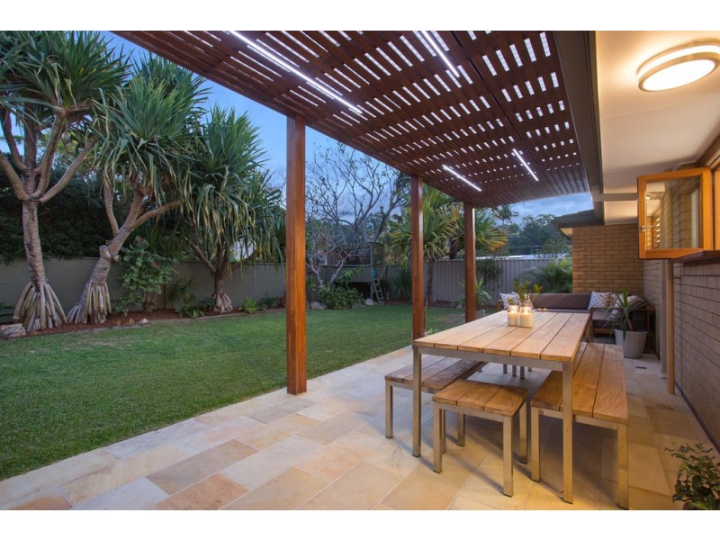 18 Tabilban Street, Burleigh Heads QLD 4220