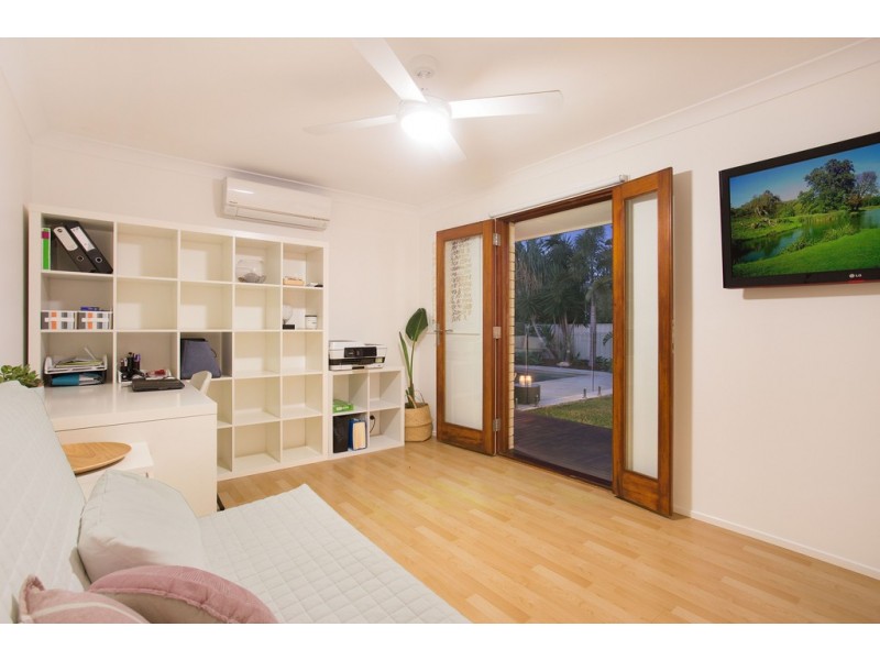 18 Tabilban Street, Burleigh Heads QLD 4220