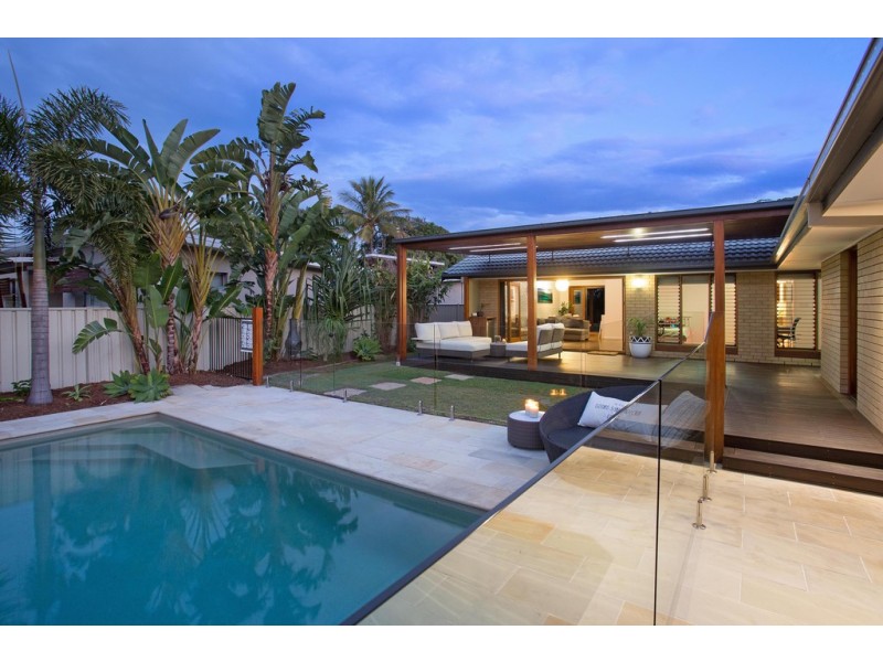 18 Tabilban Street, Burleigh Heads QLD 4220