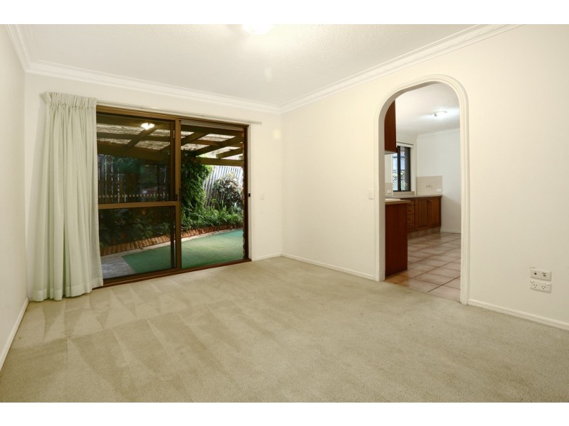 9 Roseville Court, Robina QLD 4226