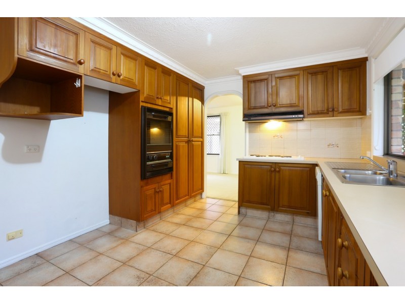 9 Roseville Court, Robina QLD 4226