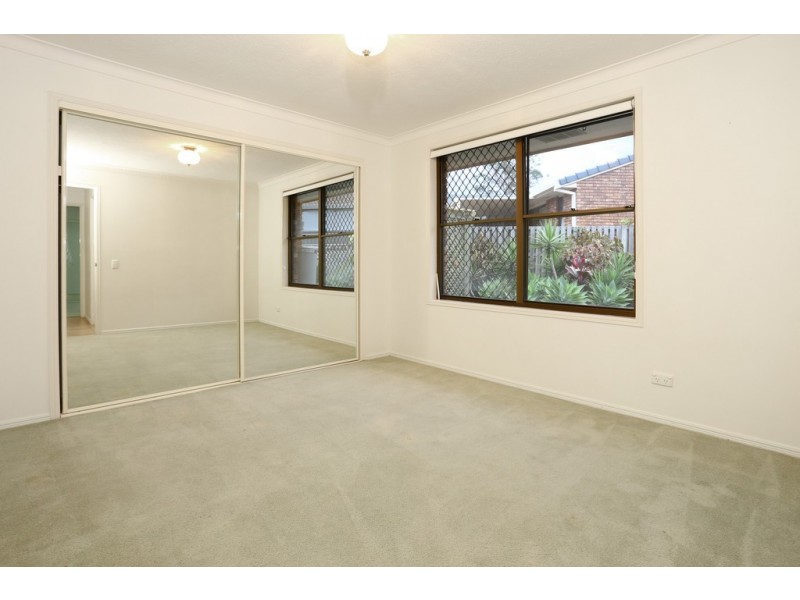 9 Roseville Court, Robina QLD 4226