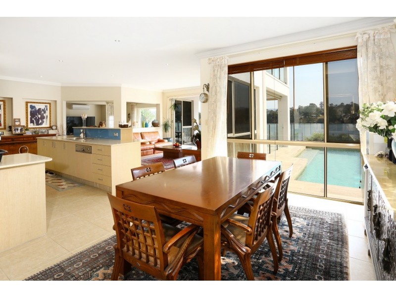 45 Brittany Drive, Oxenford QLD 4210