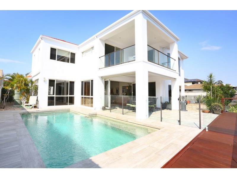 45 Brittany Drive, Oxenford QLD 4210